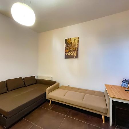 Cool Flat In The Heart Of Bucharest'S Fun And History Leilighet Eksteriør bilde