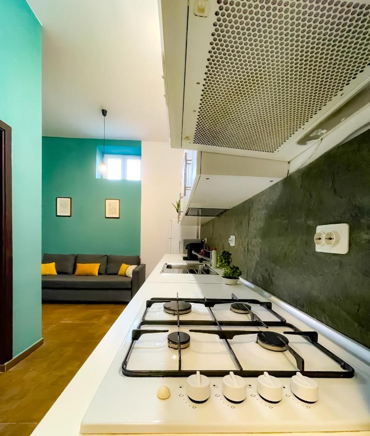 Cool Flat In The Heart Of Bucharest'S Fun And History Leilighet Eksteriør bilde